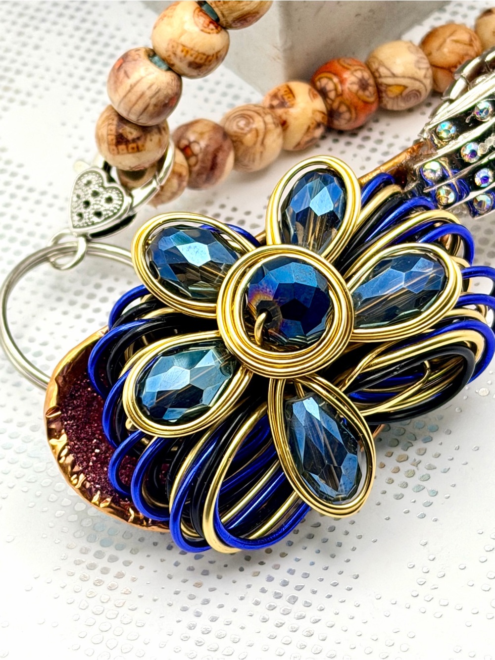 Handcrafted Mussel Shell Keychain Blue Crystal Flower Pendant Beaded Wristlet